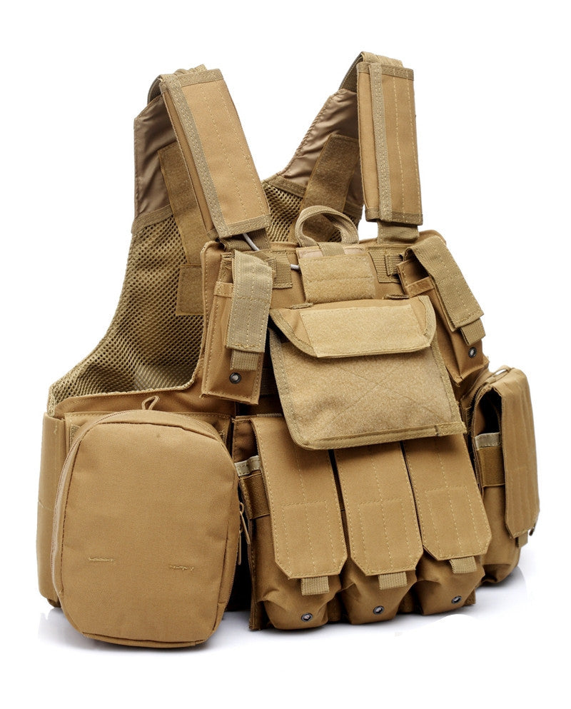 Multifunctional Tactical Vest in Camouflage